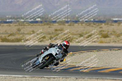 media/Apr-09-2023-SoCal Trackdays (Sun) [[333f347954]]/Turn 11 (10am)/